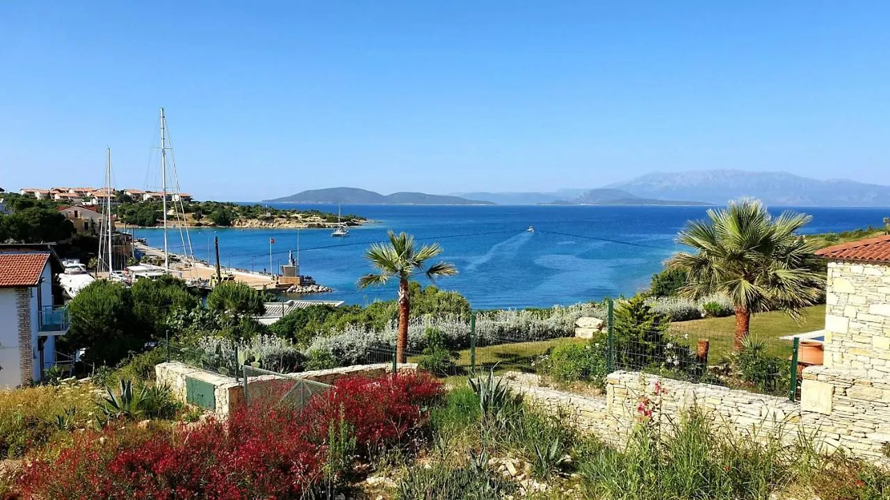Bright Apartment With Sea View Near Sea In Dalyan, Cesme